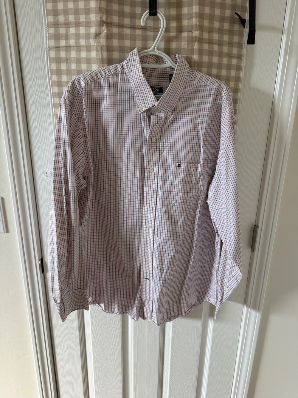 Izod Men's Red and White Micro Check Button-Down Shirt
